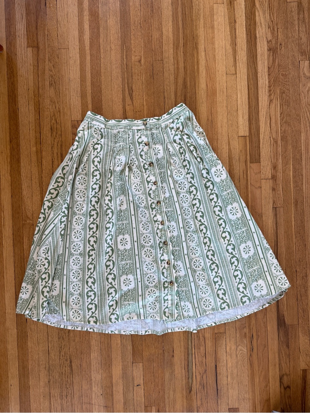 Midi Button-Front Skirt in Sage Green Pattern, Parterre